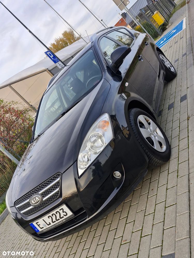 Kia Venga 1.4 CVVT Vision - 10