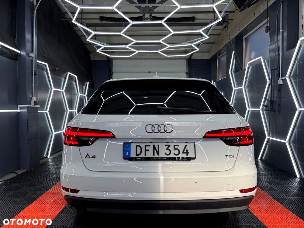 Audi A4 Avant 2.0 TDI ultra sport - 5