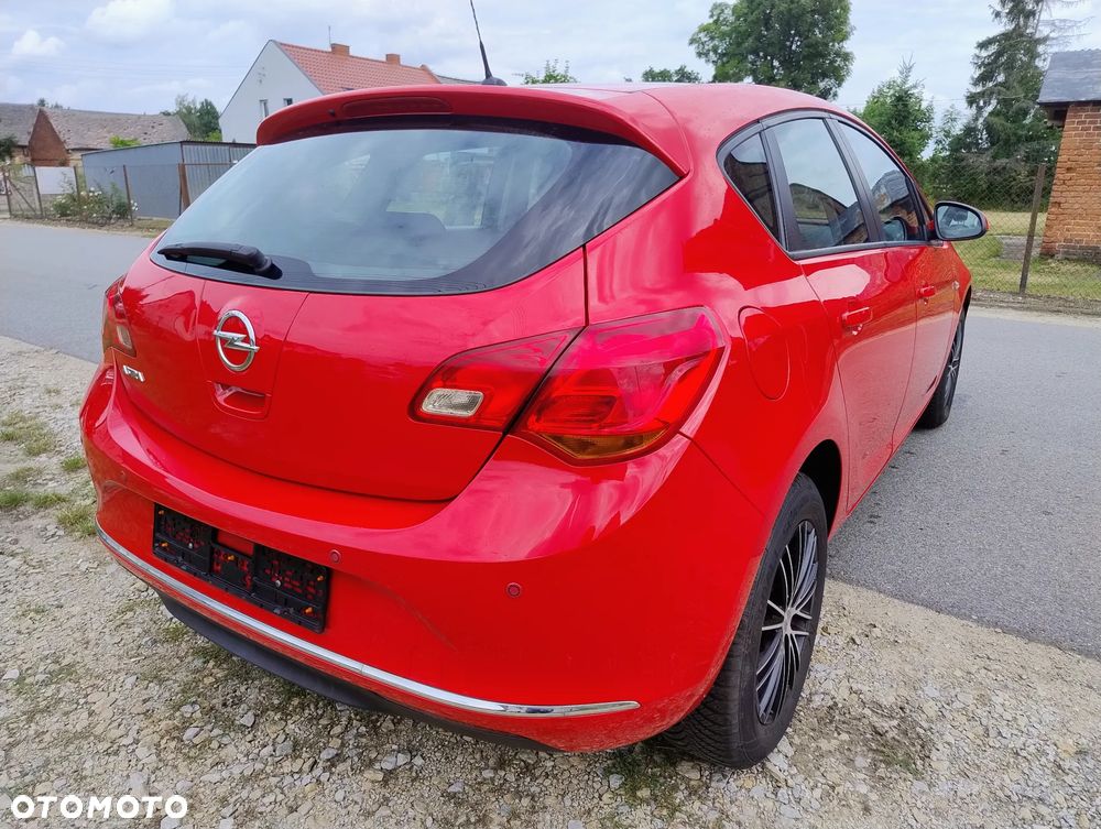 Opel Astra 1.6 Design Edition - 23
