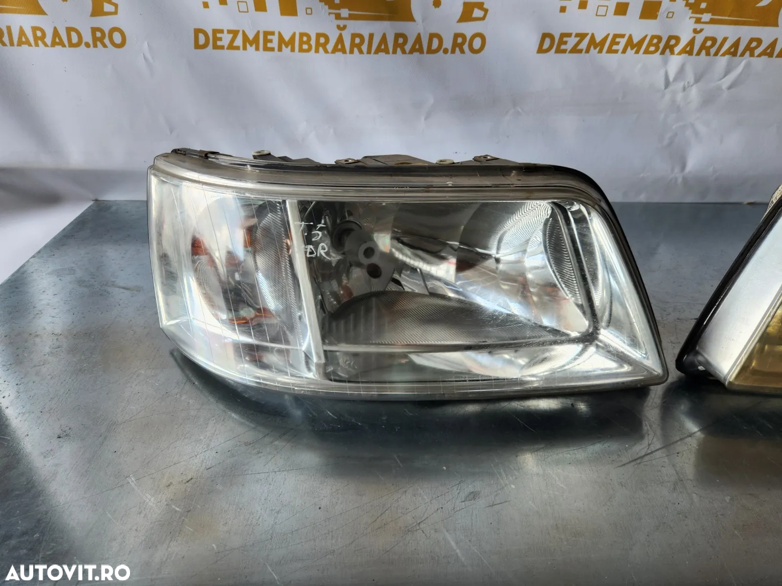 Faruri Far Stanga Dreapta Vw Transporter T5 Volan Stanga Europa Stanga Usor Matuit - Dezmembrari Ar - 6