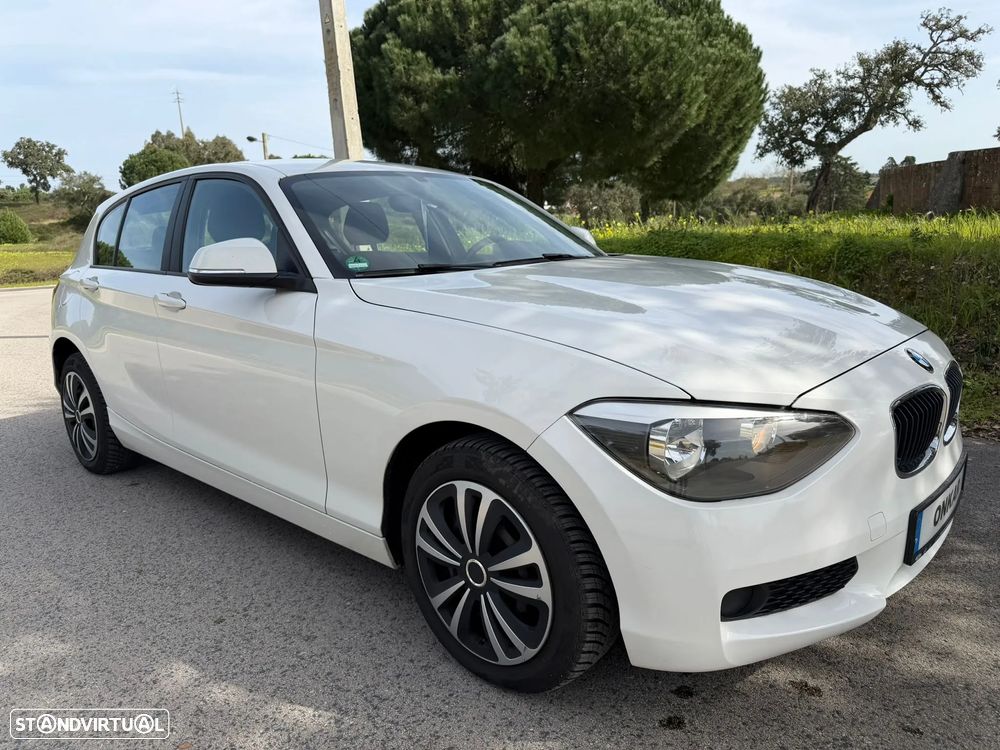 BMW 114 i Sport Line - 4