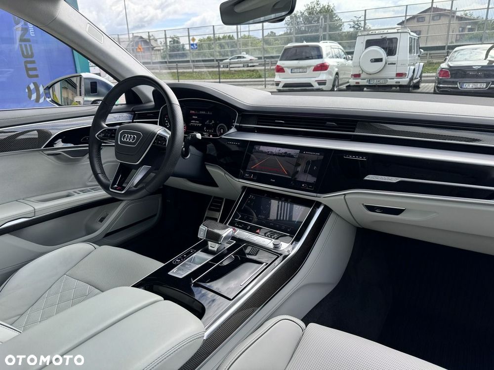 Audi S8 - 21