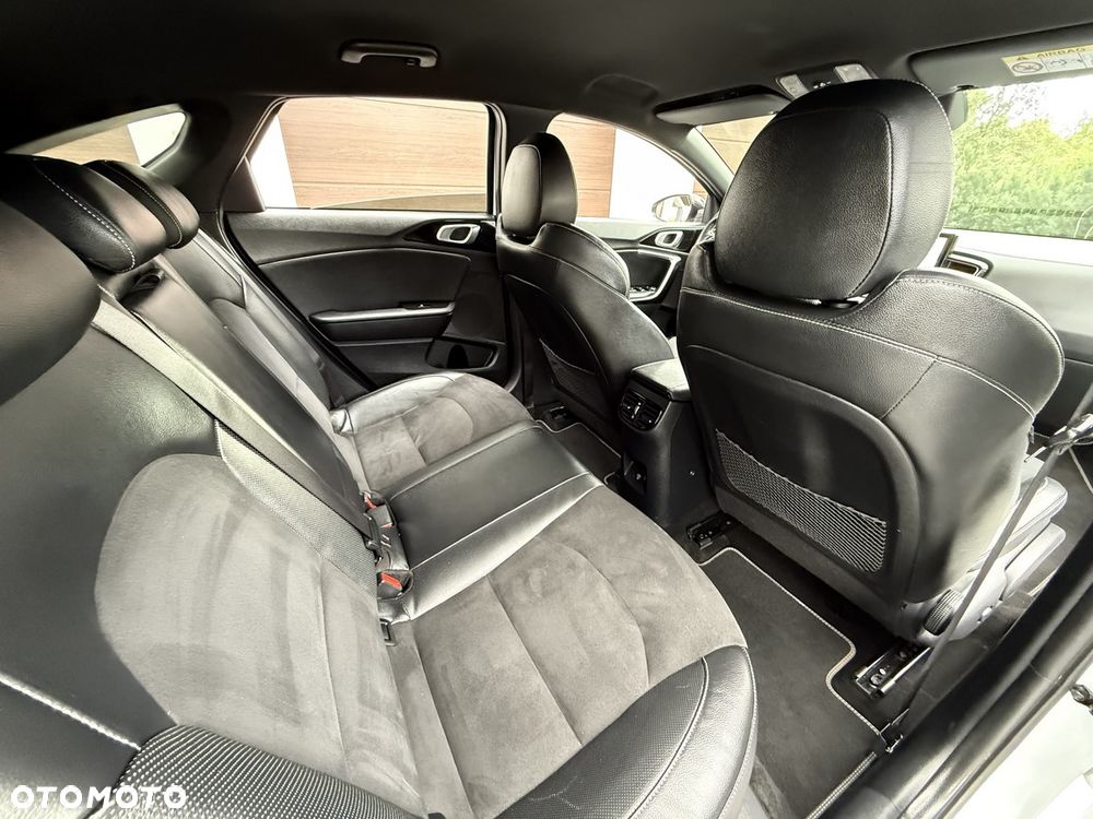 Kia ProCeed 1.5 T-GDI DCT7 OPF GT LINE - 25