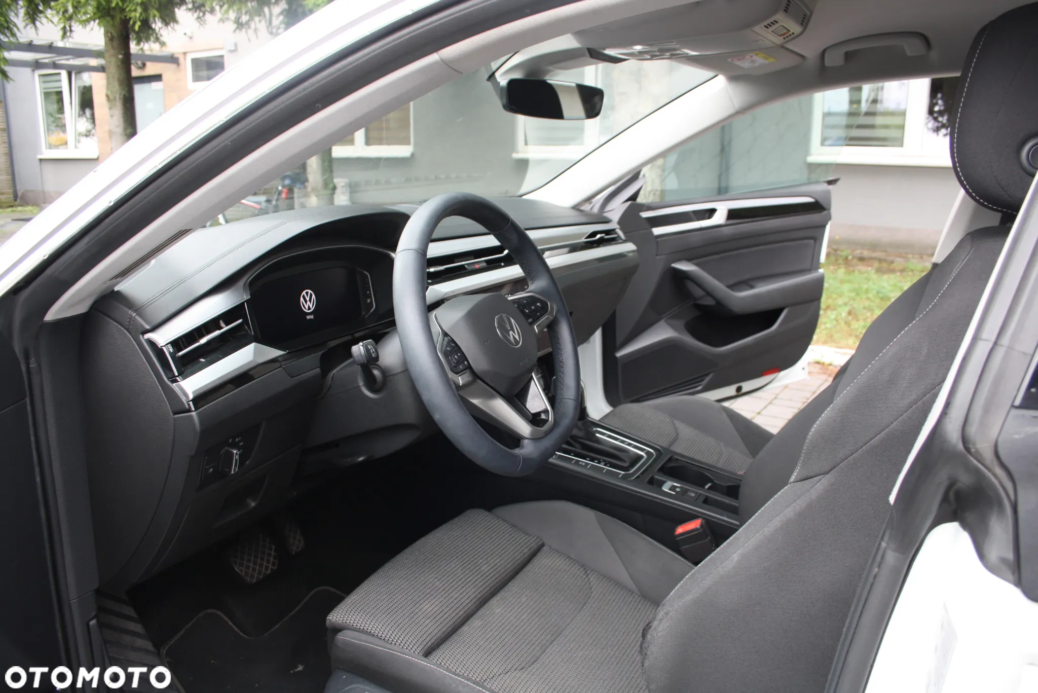 Volkswagen Arteon 2.0 TSI Essence DSG - 8