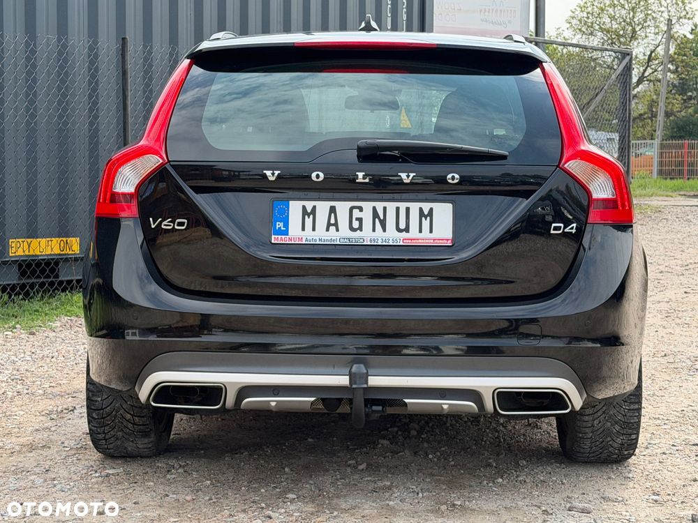 Volvo V60 D4 Drive-E Momentum - 32