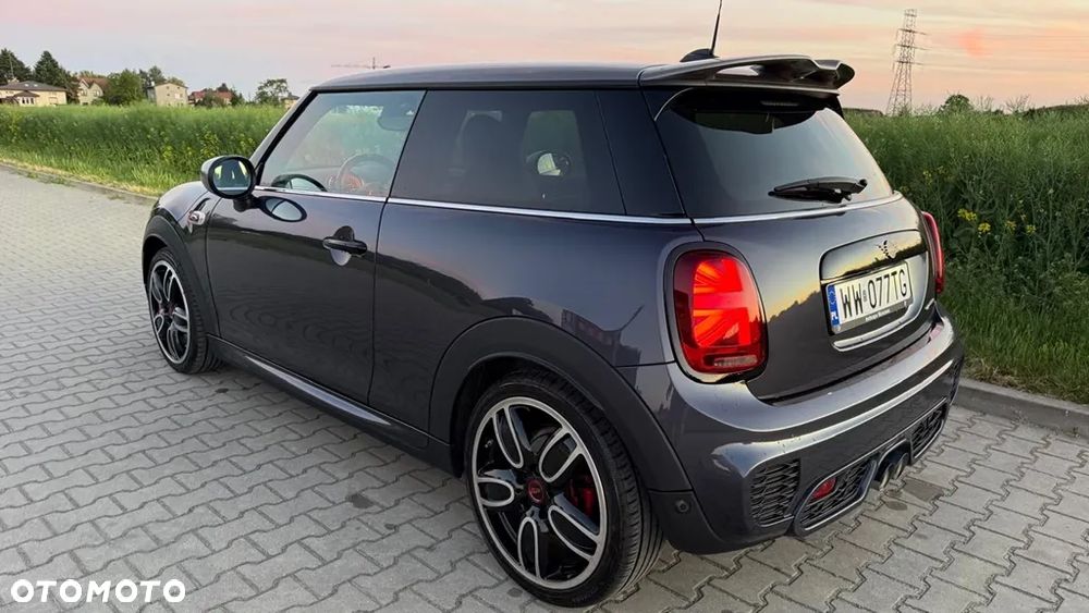 MINI John Cooper Works - 5