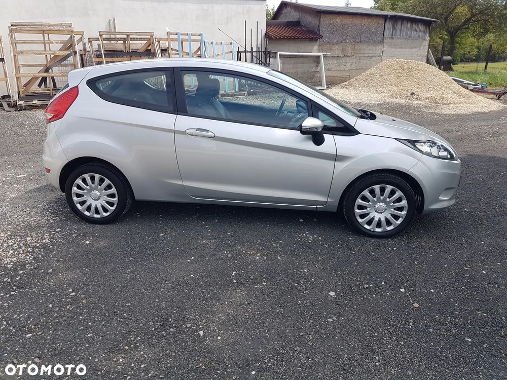 Ford Fiesta 1.25 Trend Edition - 6