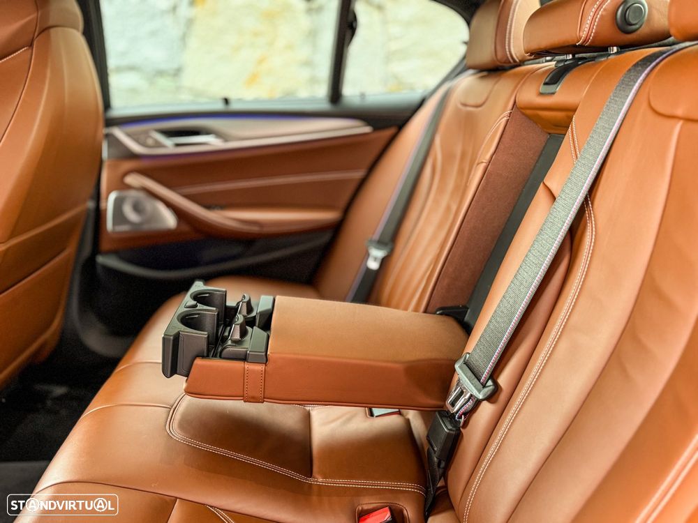 BMW M5 Standard - 55