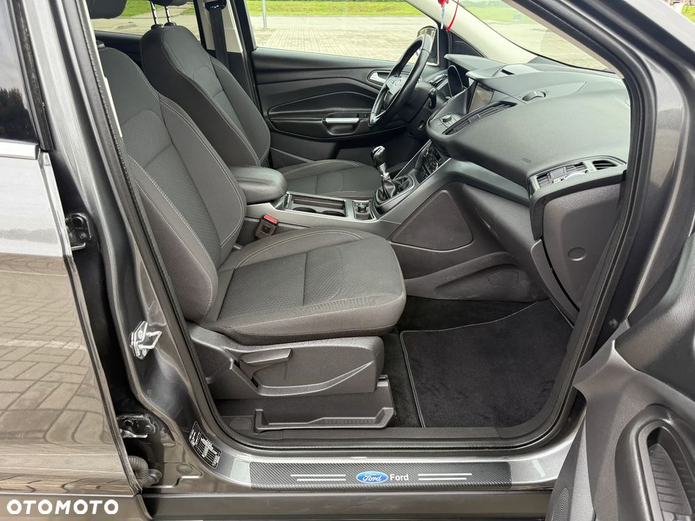 Ford Kuga 2.0 TDCi 4x4 Titanium - 14