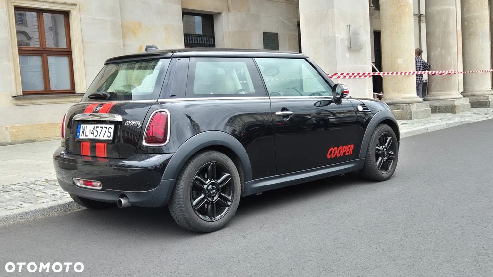 MINI Cooper Standard - 3