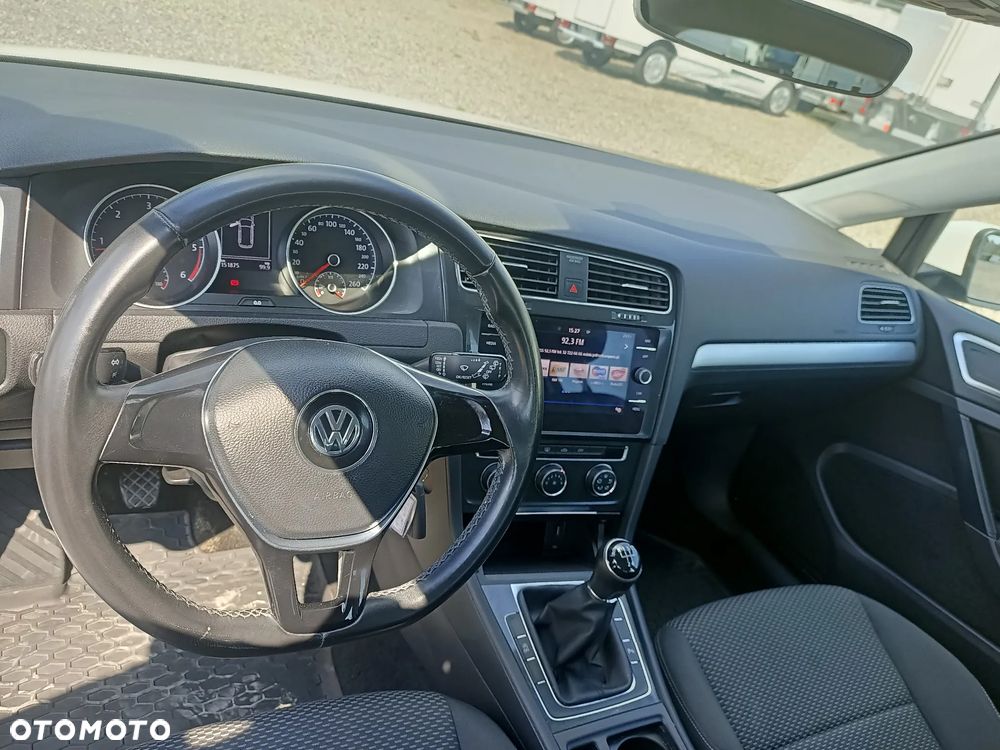 Volkswagen Golf Variant 1.6 TDI (BlueMotion Technology) Trendline - 11