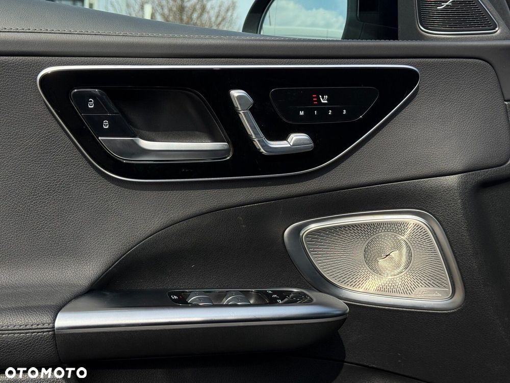 Mercedes-Benz Klasa C 200 mHEV 4-Matic AMG - 15