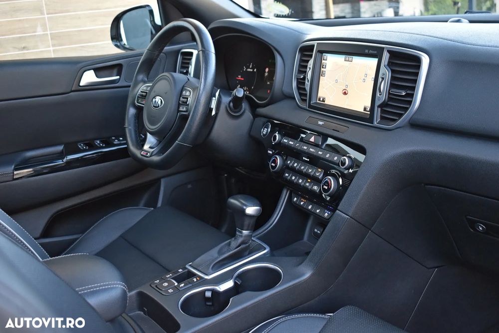 Kia Sportage 2,0 CRDI AWD Aut. GT Line - 14