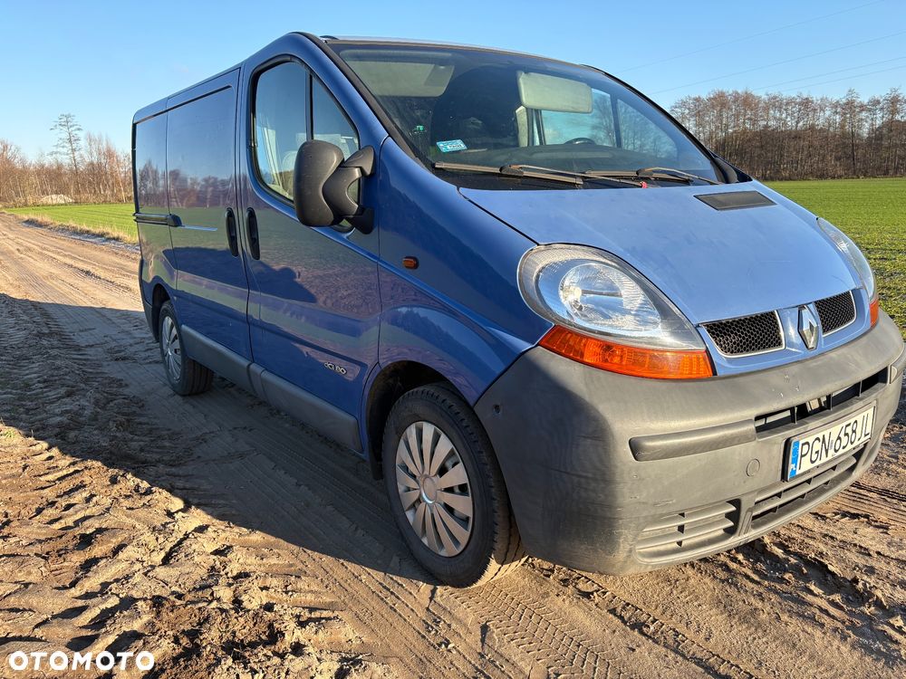 Renault Trafic - 1