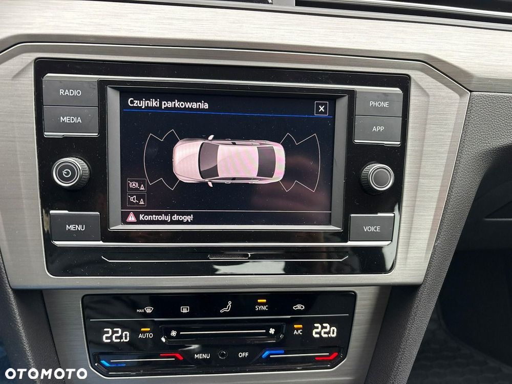 Volkswagen Passat 2.0 TDI EVO Essence - 24