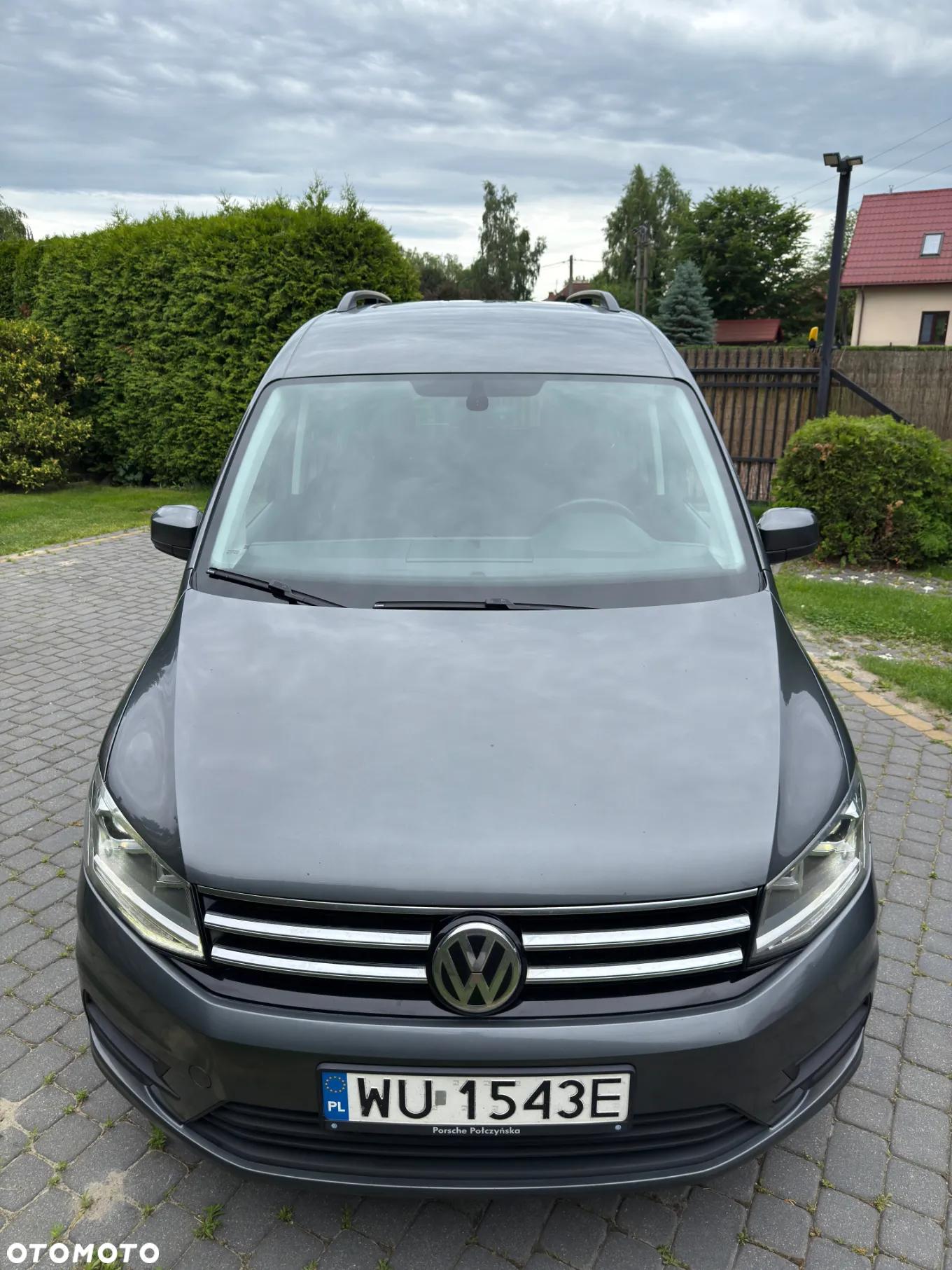 Volkswagen Caddy 2.0 TDI Comfortline DSG - 10