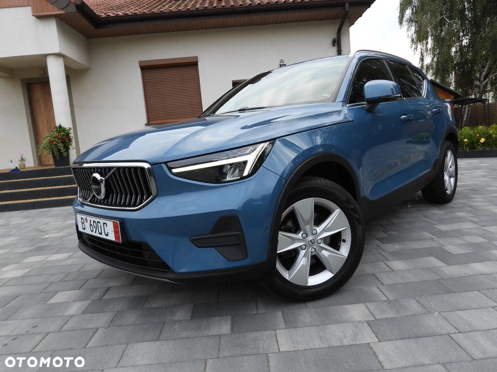 Volvo XC 40 B3 B DKG Plus Bright - 12
