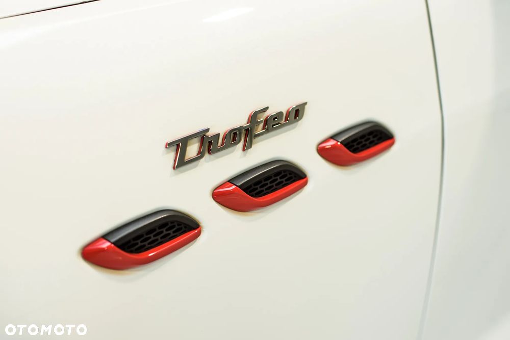 Maserati Levante Trofeo Q4 - 8