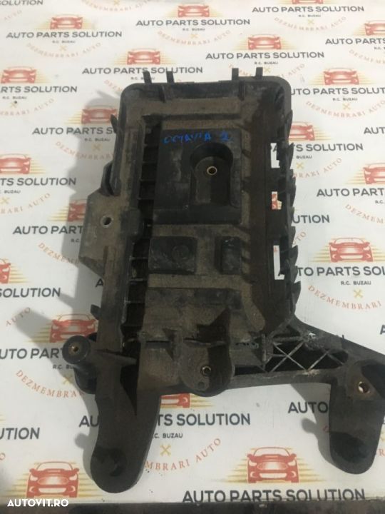 carcasa baterie Skoda Octavia 2,1.6 tdi,an fabr 2011 - 1