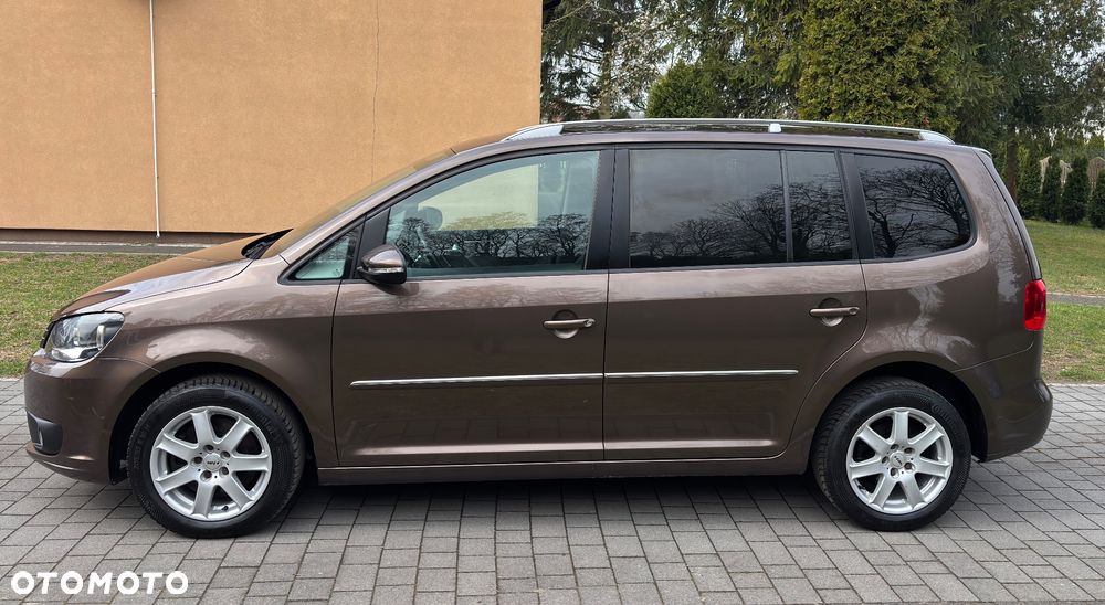 Volkswagen Touran 2.0 TDI DPF BlueMotion Technology Highline - 9