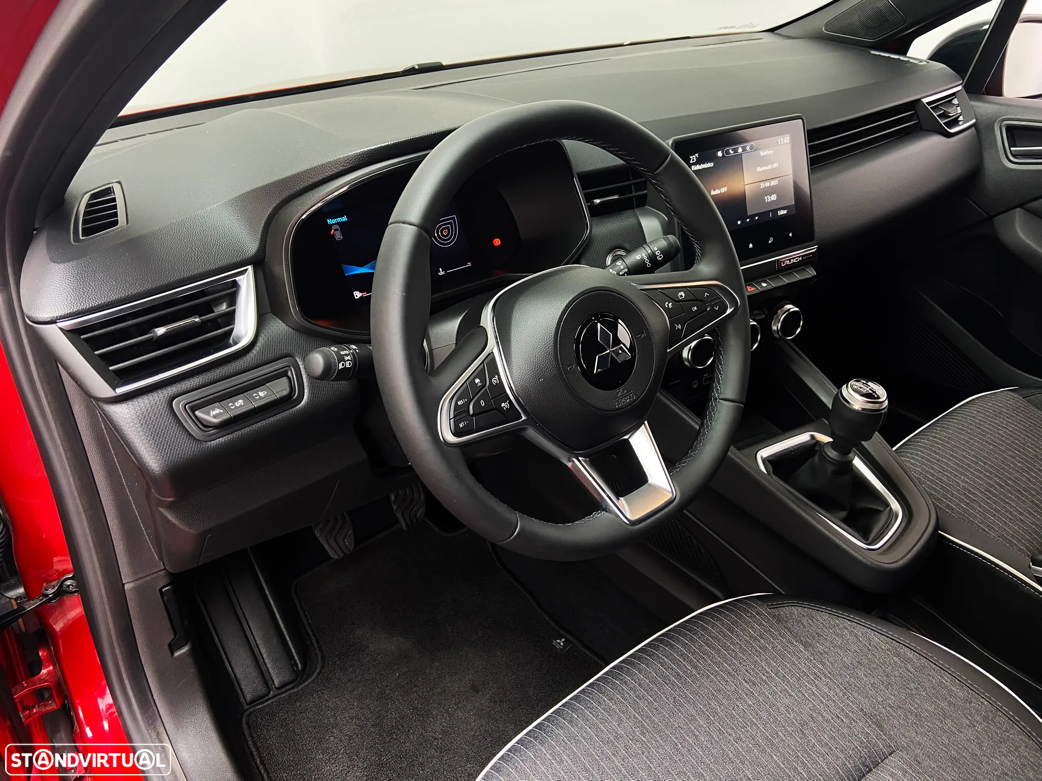 Mitsubishi Colt 1.0 MPI-T Launch Edition - 8