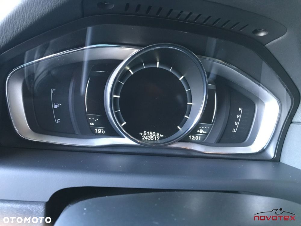 Volvo XC 70 D4 Geartronic Summum - 9