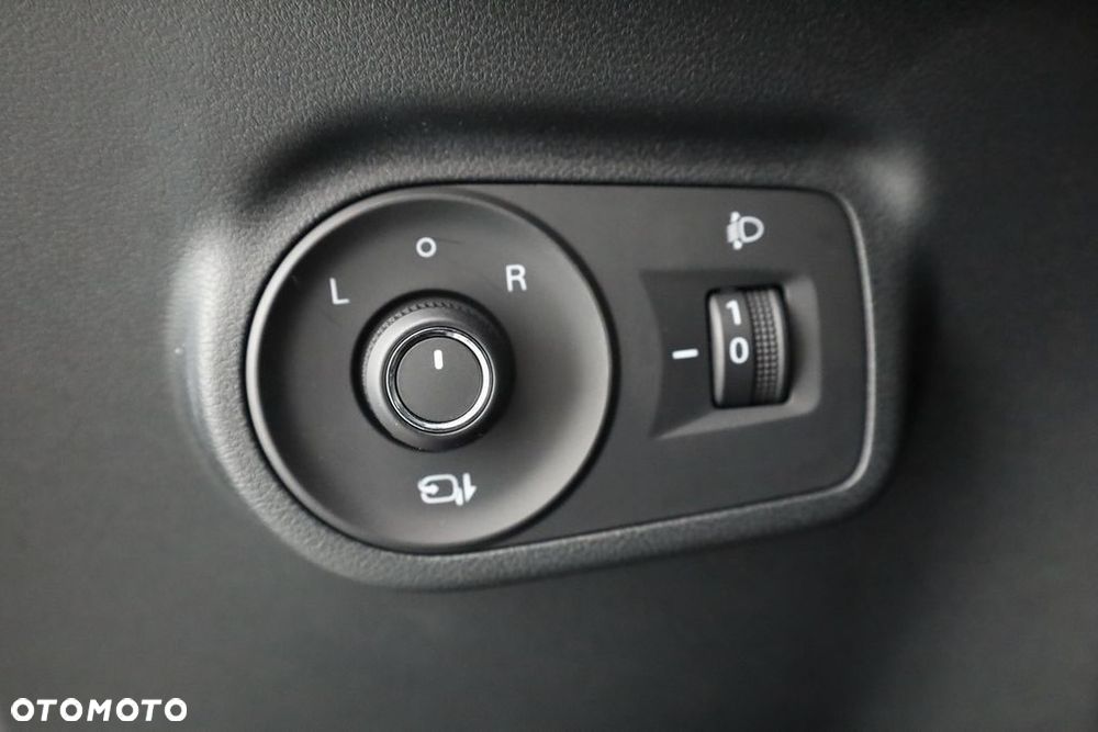 MG ZS 1.5 HEV+ Exclusive - 13