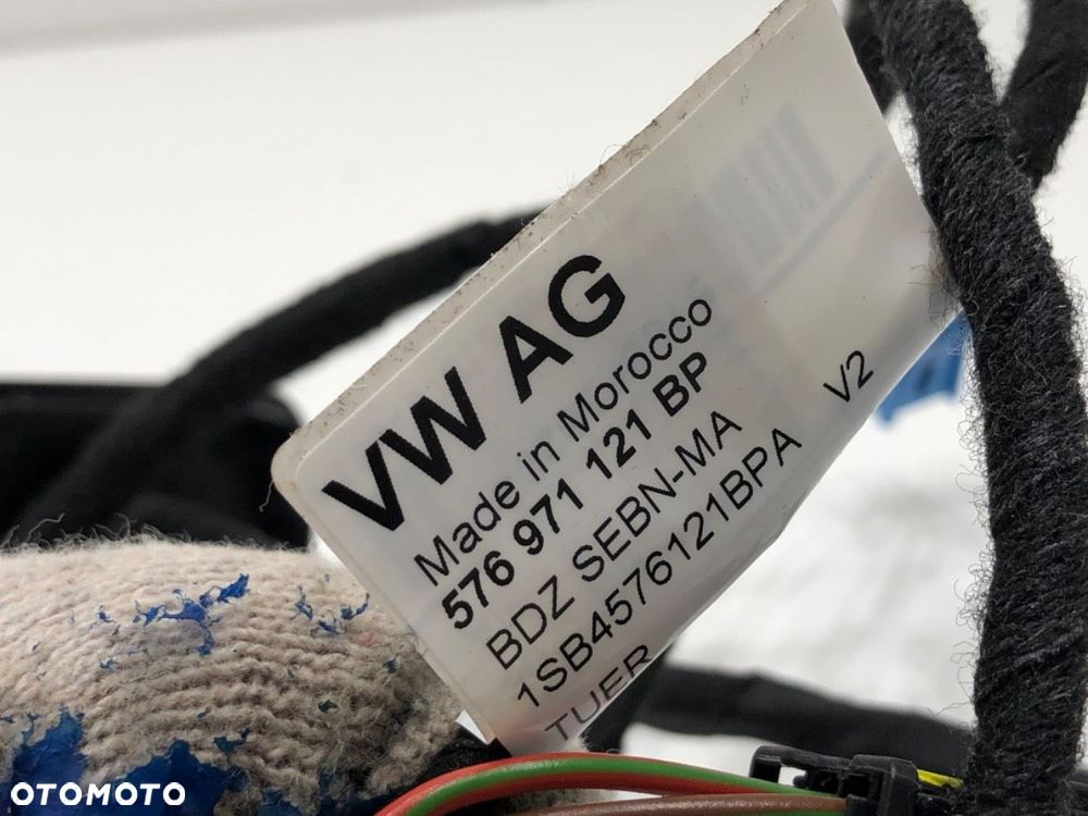 WIĄZKA DRZWI PRZÓD PRAWY  SEAT ATECA (KH7, KHP) 2016 - 2022 1.5 TSI 110 kW [150 KM] benzyna 2018 - - 3