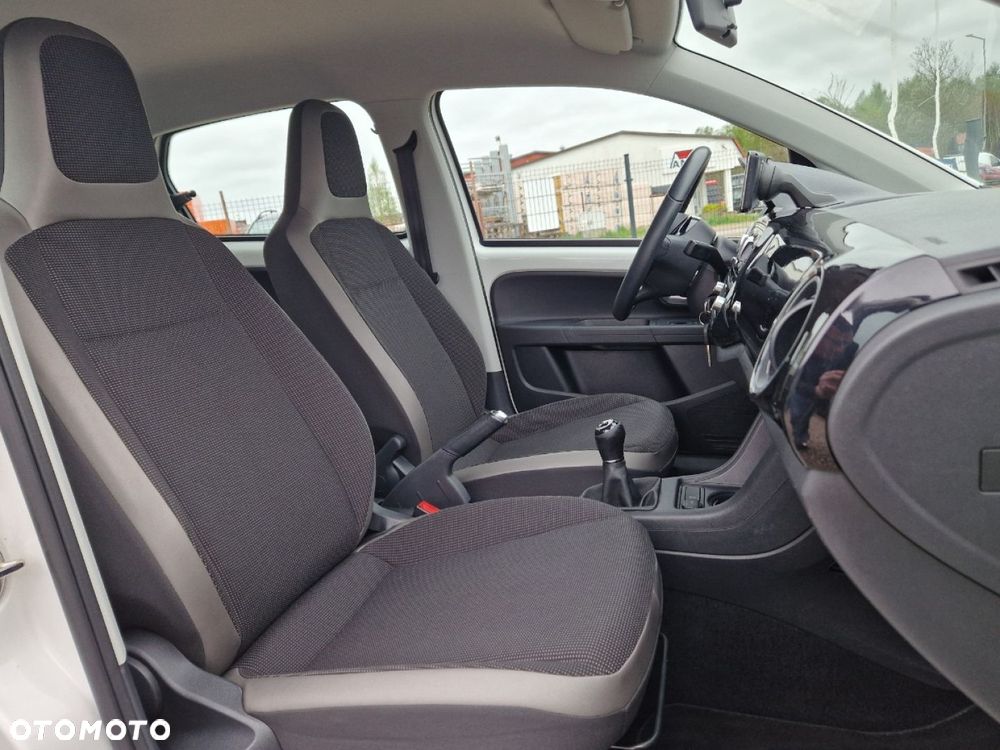 Volkswagen up! - 19