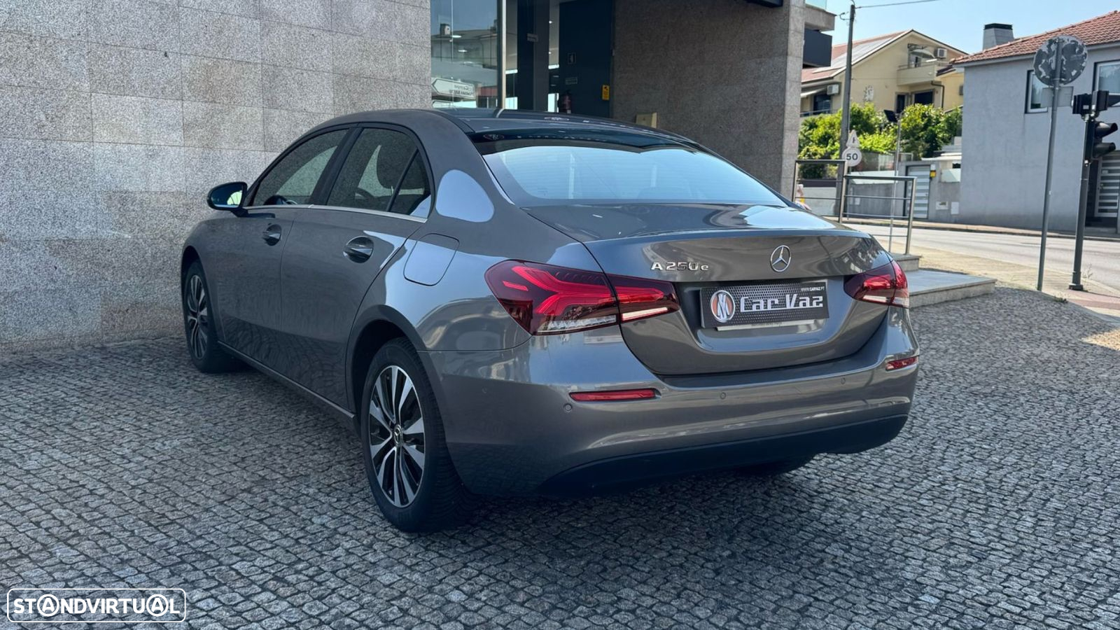 Mercedes-Benz A 250 Limousine e Style Plus - 8