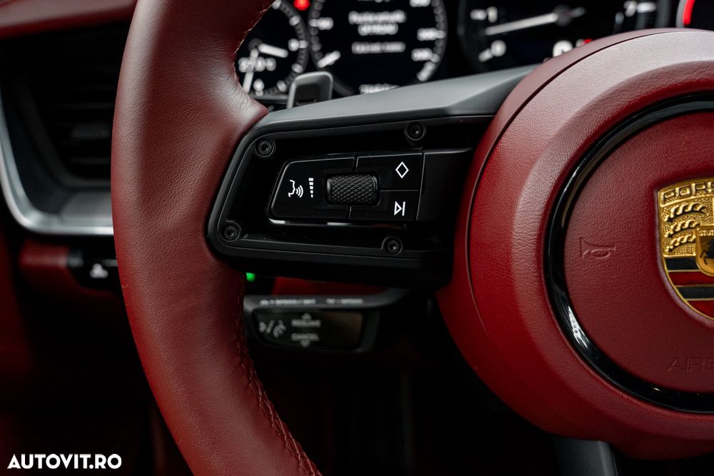 Porsche 911 Carrera 4S PDK - 29