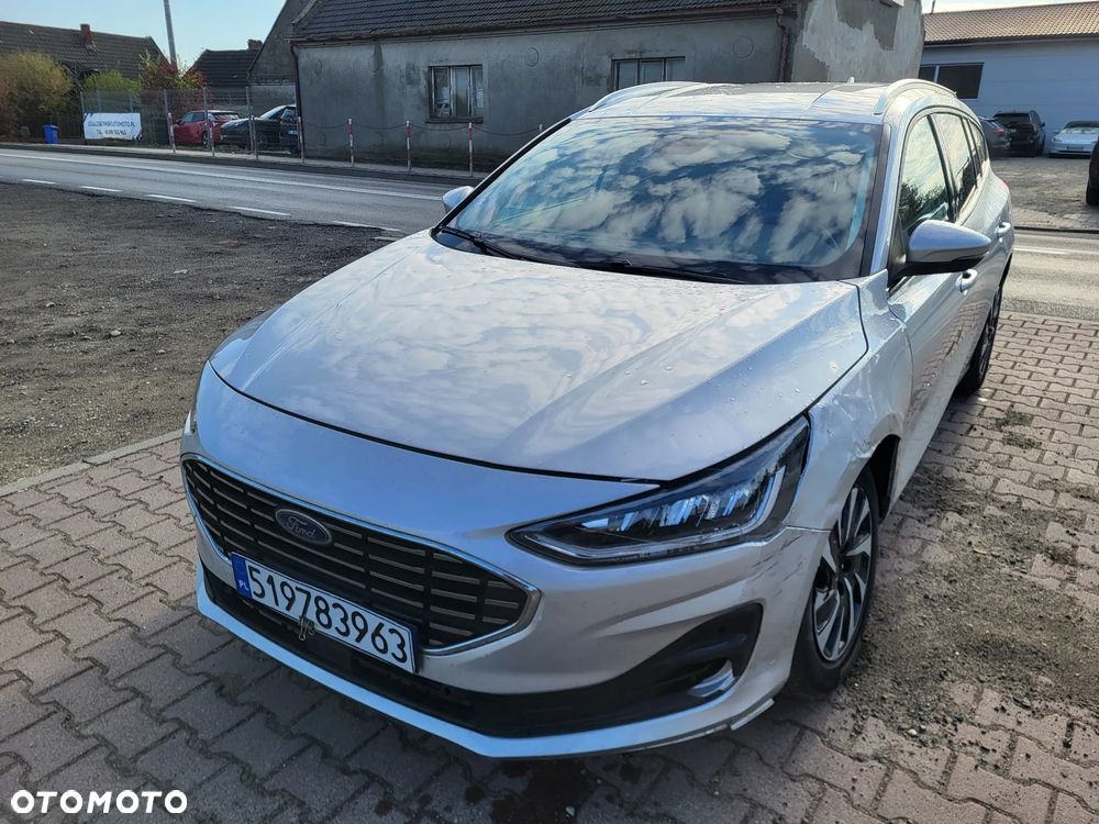 Ford Focus 1.0 EcoBoost Hybrid TITANIUM - 7