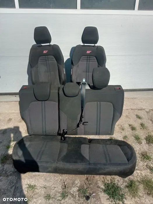 fotele wnętrze Recaro Ford Fiesta MK8 ST 200KM - 2