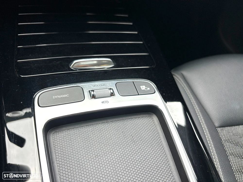 Mercedes-Benz A 200 Standard - 12