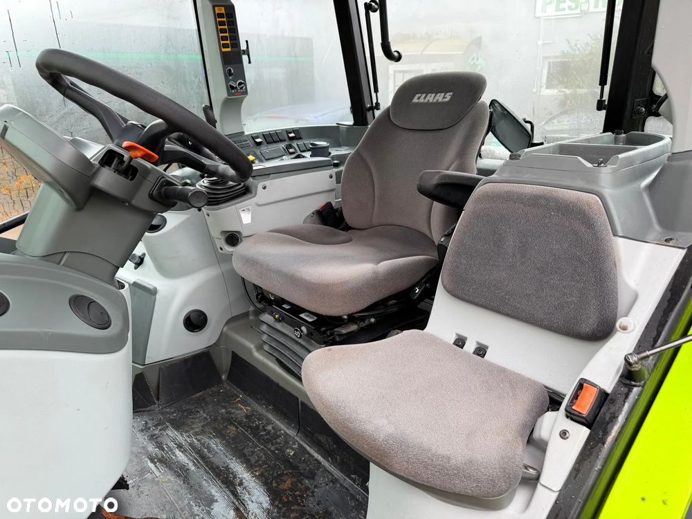 Claas Arion 420 - 23