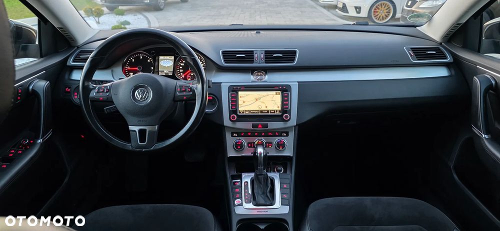 Volkswagen Passat 2.0 TDI 4Mot Highline DSG - 14