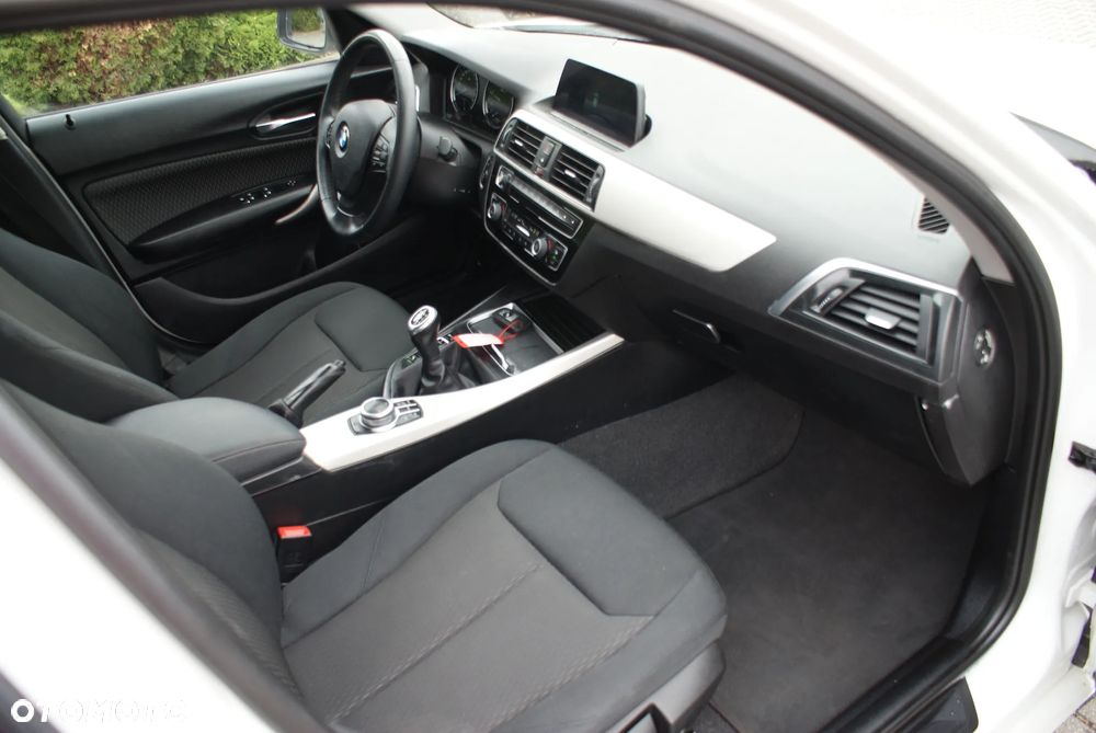 BMW Seria 1 116i Edition Colorvision - 17