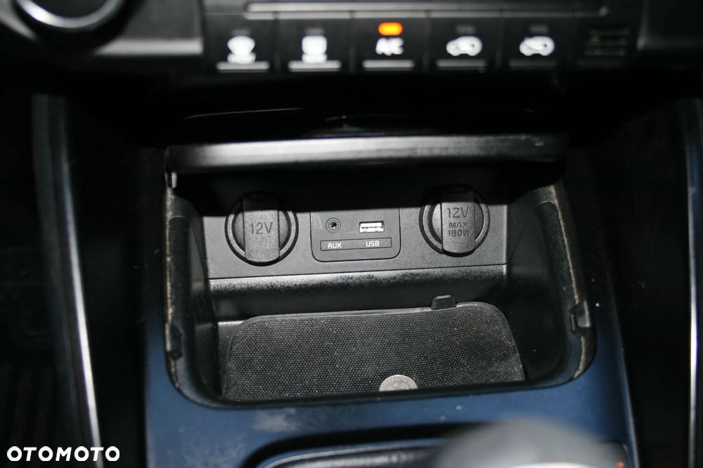 Kia Carens 1.6 GDI Business Line EU6 - 24