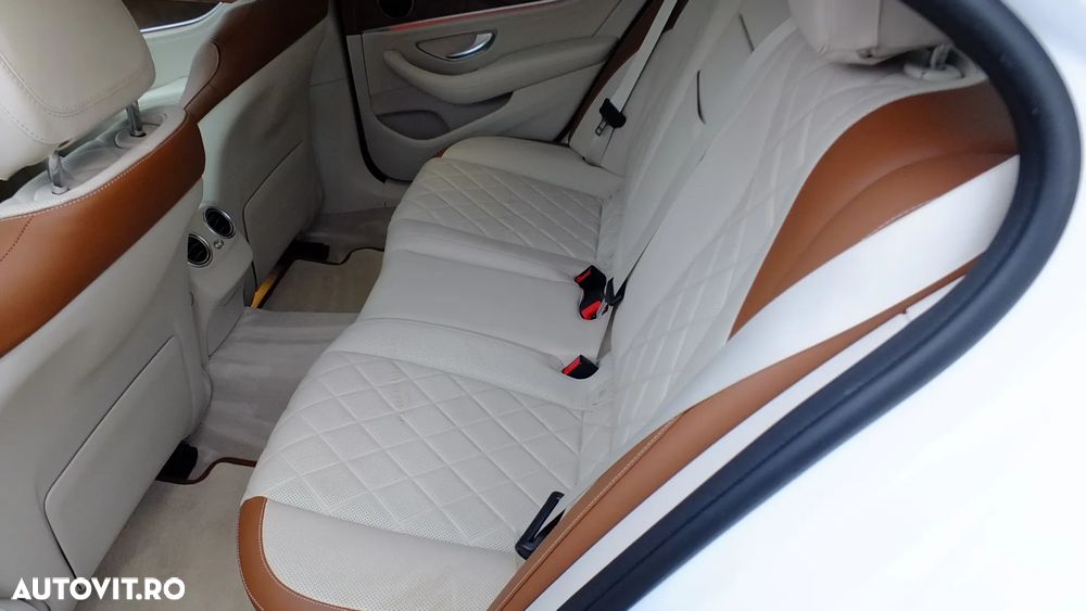 Mercedes-Benz E 220 d 9G-TRONIC Exclusive - 29