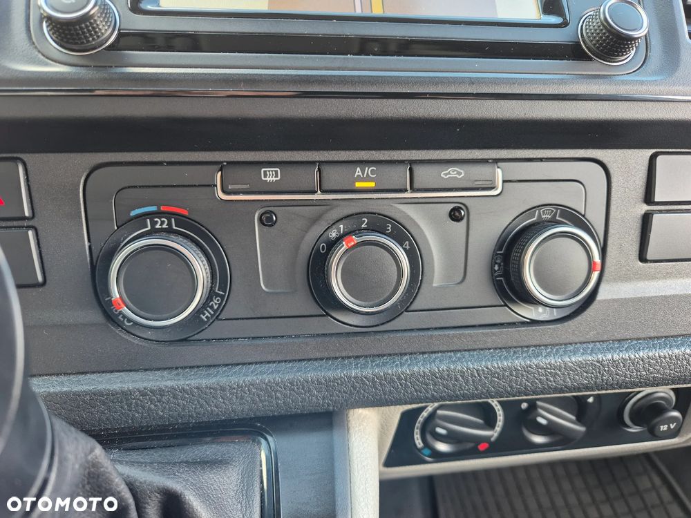 Volkswagen Transporter - 37