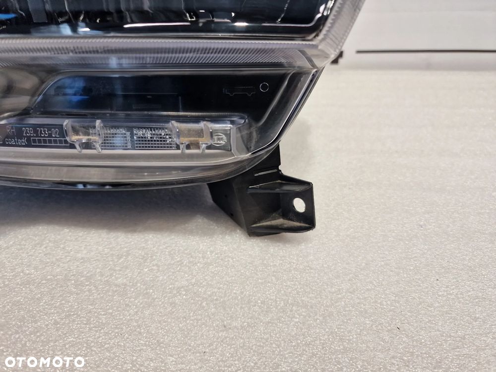 RENAULT TRAFIC IV / 3 III LIFT 21- PRAWA LAMPA PRZEDNIA PRZÓD , FULL LED FULLLED FULLED PURE VISION , NR 260102899R , NR AUKCJI LPP93 - 10