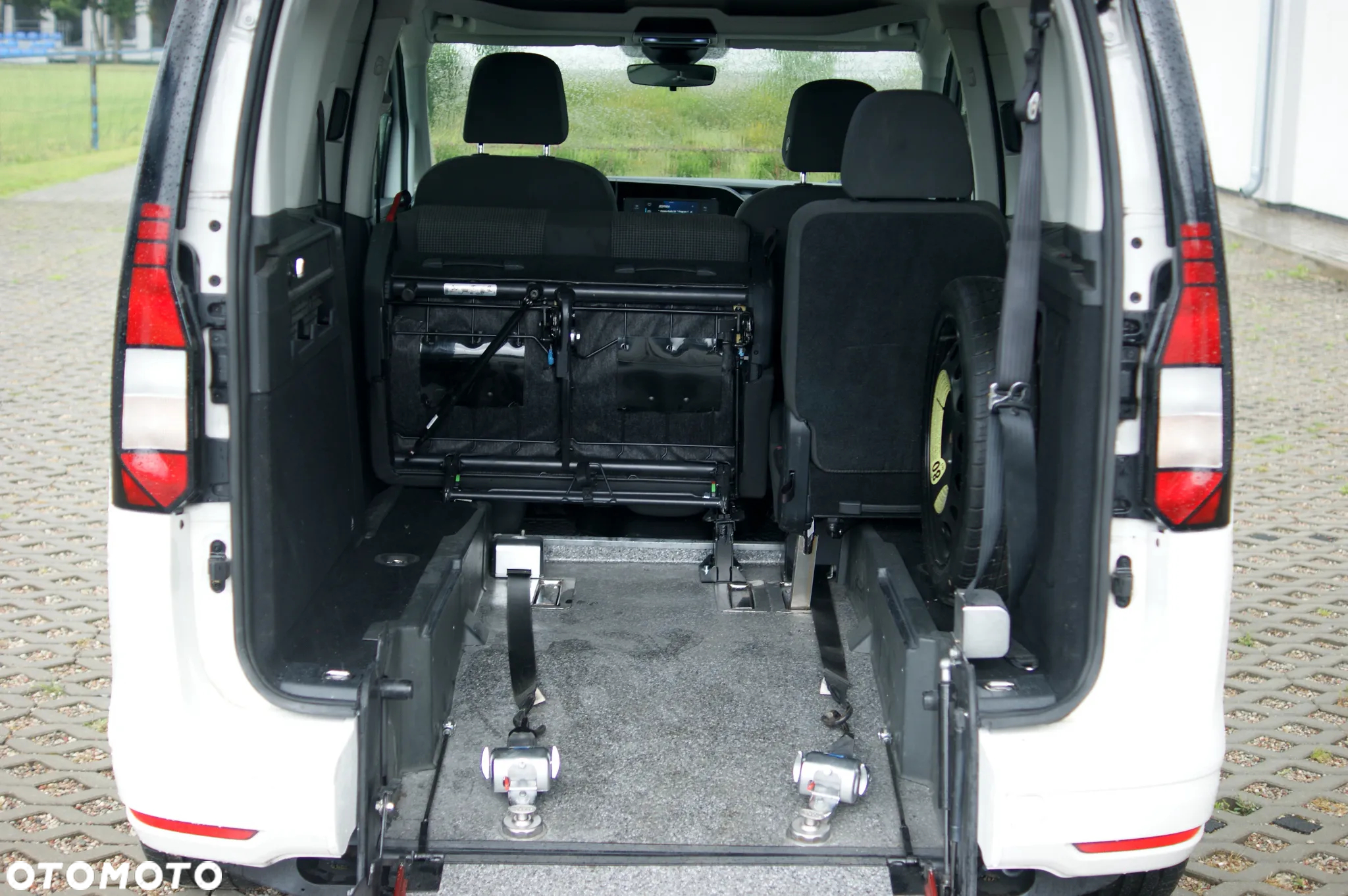 Volkswagen Caddy 2.0 TDI - 8
