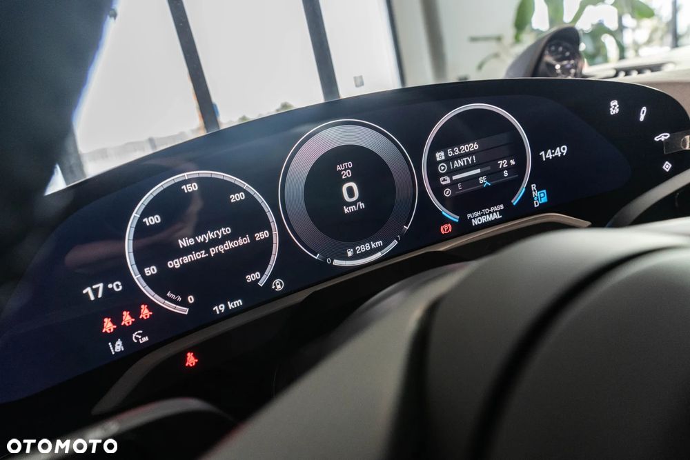Porsche Taycan 105kWh 4S Black Edition - 15
