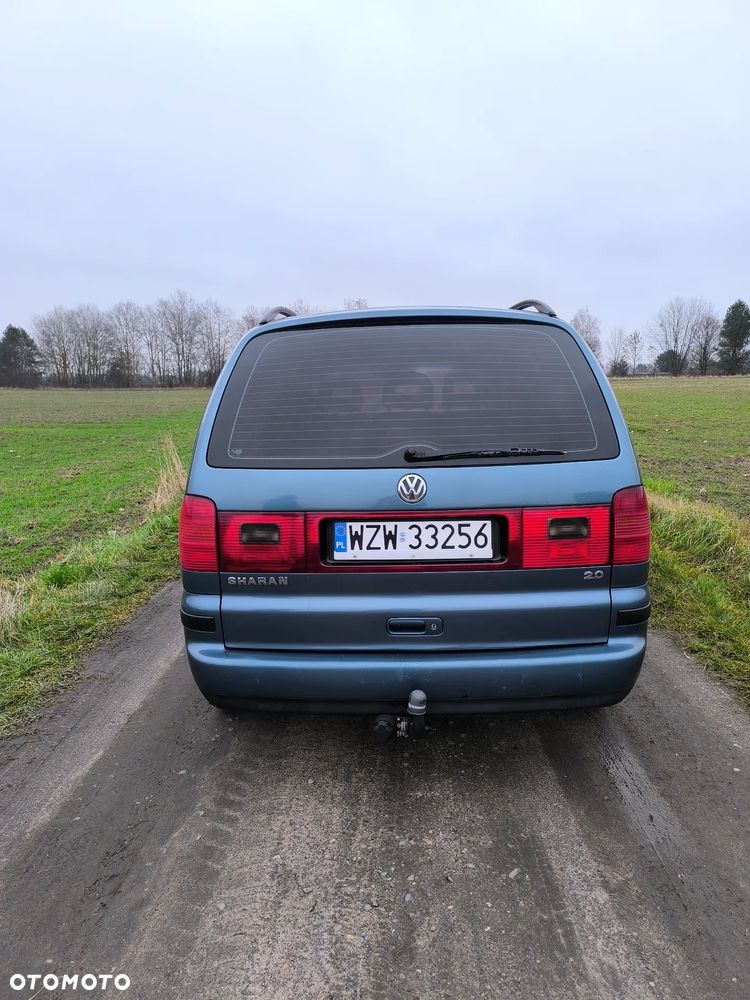Volkswagen Sharan 2.0 Basis - 4