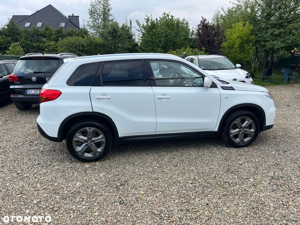 Suzuki Vitara 1.6 Comfort 2WD - 17
