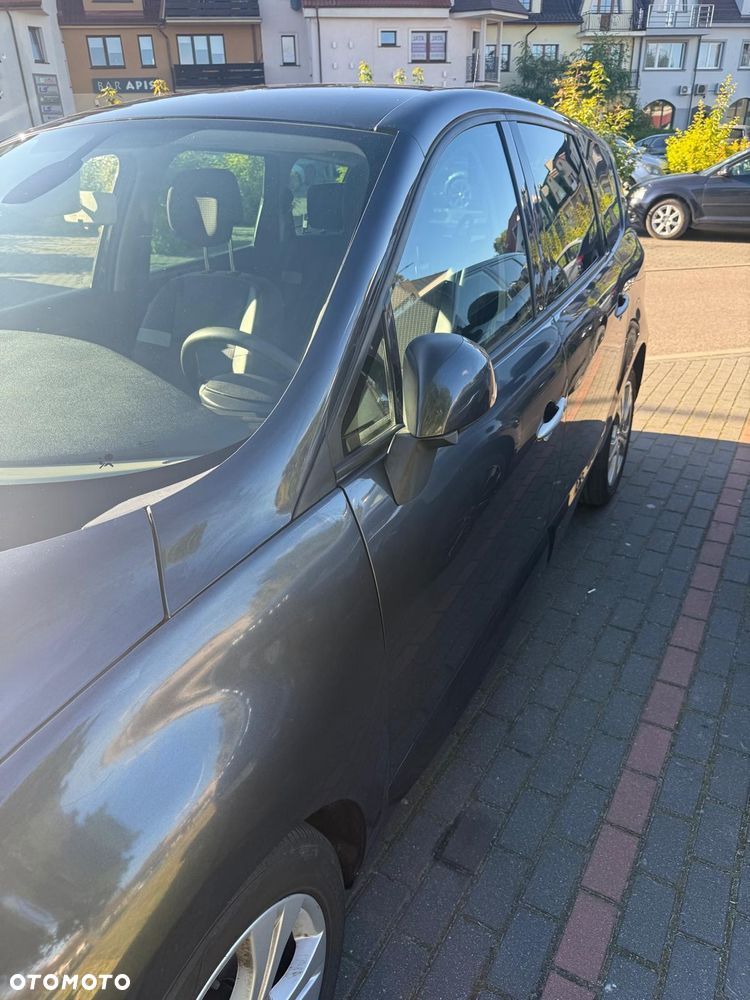 Renault Grand Scenic - 7