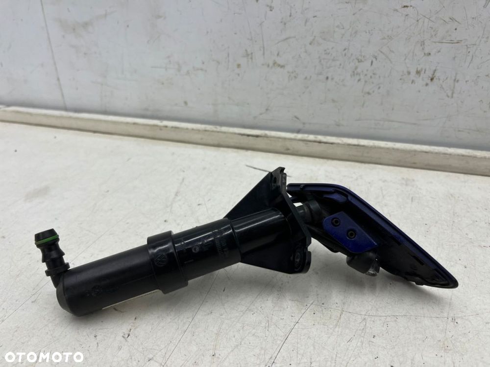 Dysza spryskiwaczy VW Passat CC R-LINE lift 11-16r. LEWY spryskiwacz reflektora lampy zaślepka - 4