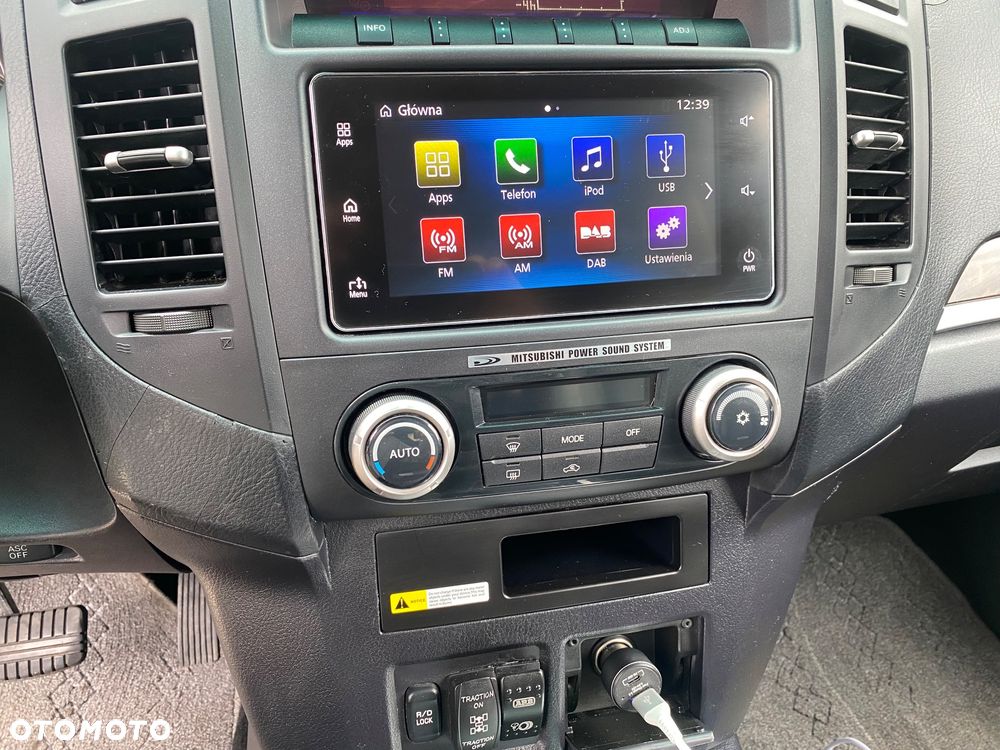 Mitsubishi Pajero - 10