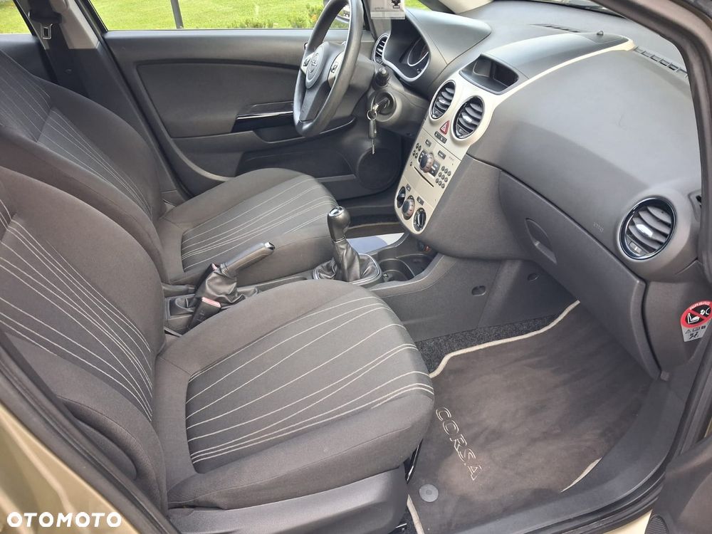 Opel Corsa - 17