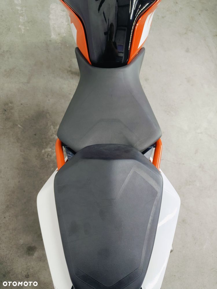 KTM Duke 125 - 13